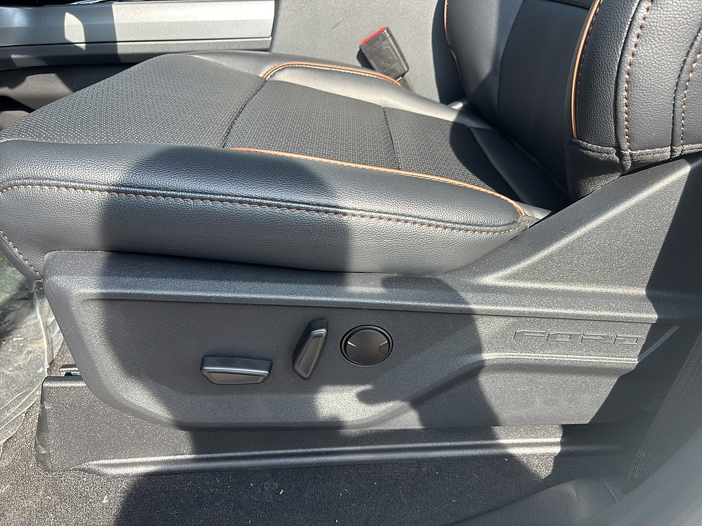 2027 Ford Super Duty F-250 SRW photo 11 of 26