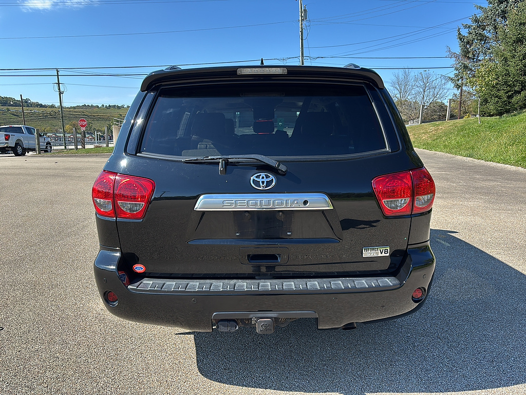 2016 Toyota Sequoia photo 3 of 27