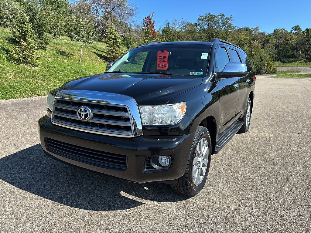 2016 Toyota Sequoia photo 8 of 27
