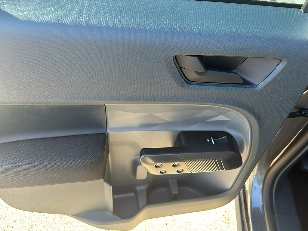 2026 Ford Maverick photo 16 of 26
