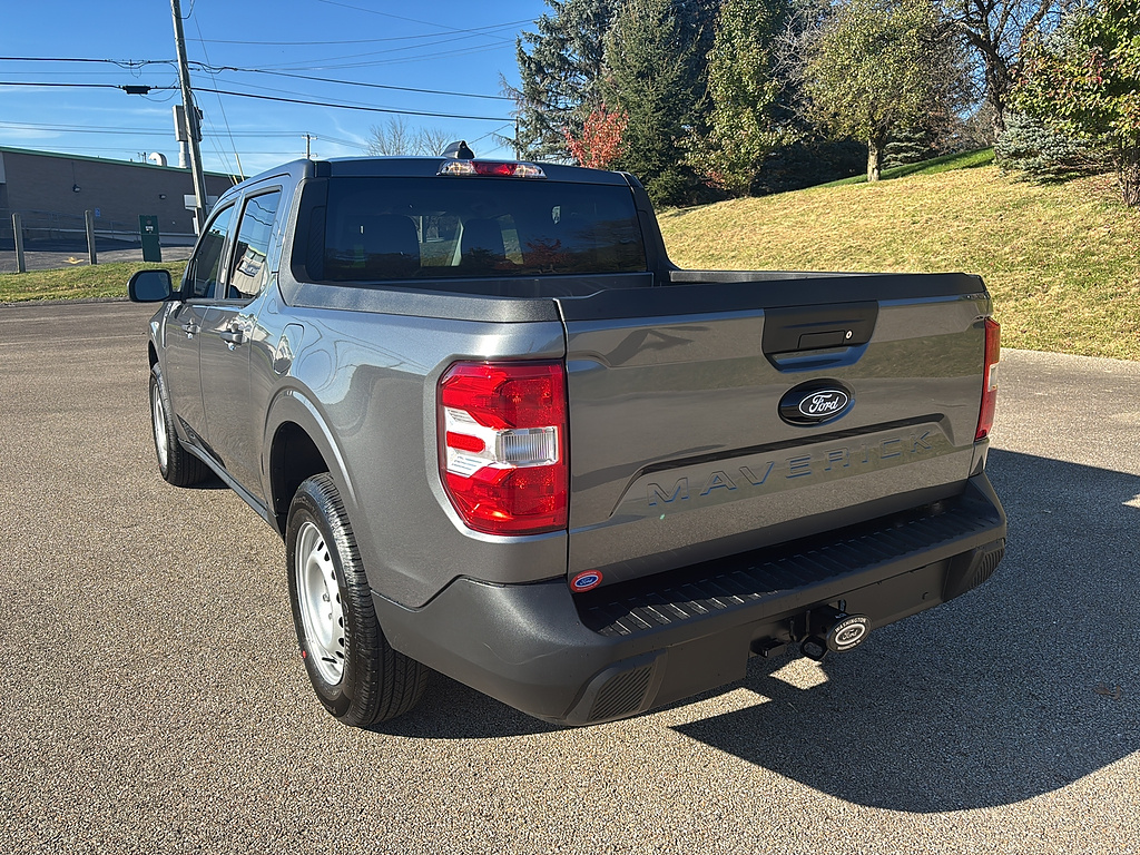 2026 Ford Maverick photo 2 of 26