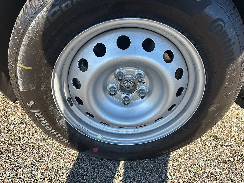 2026 Ford Maverick photo 9 of 26