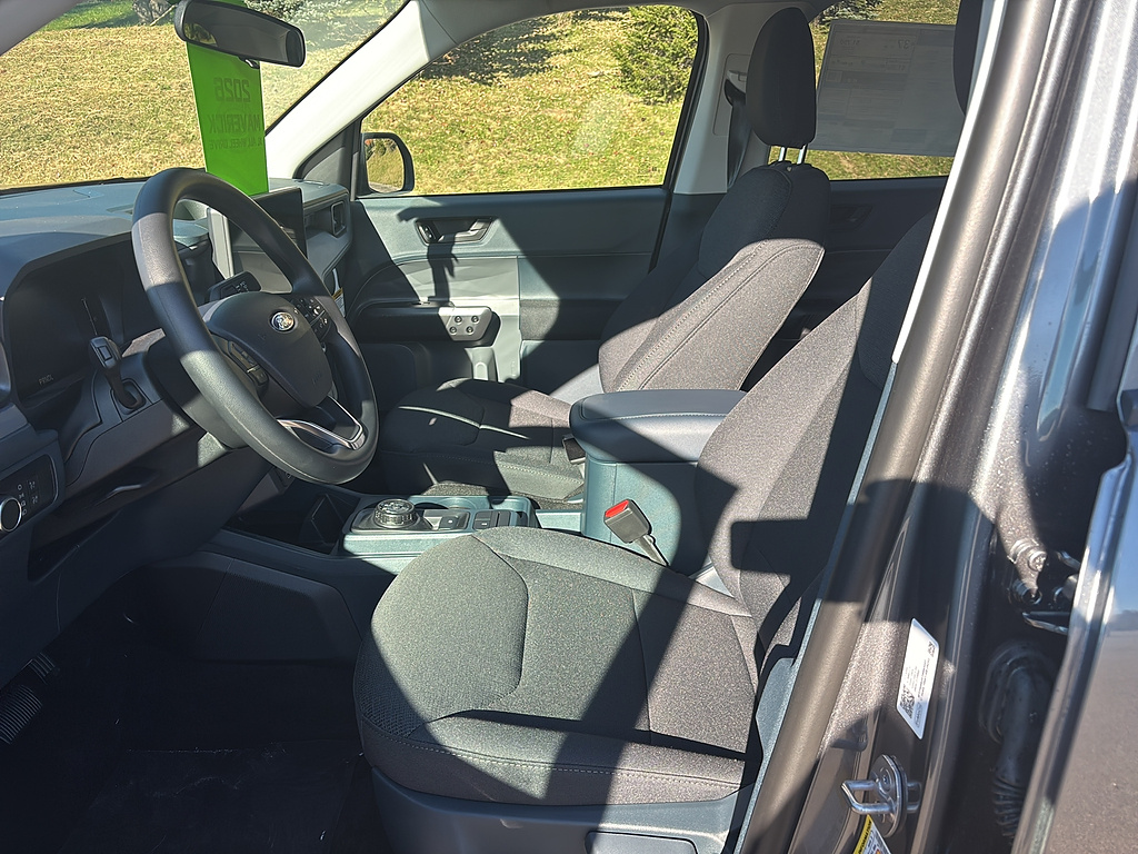 2026 Ford Maverick photo 10 of 26