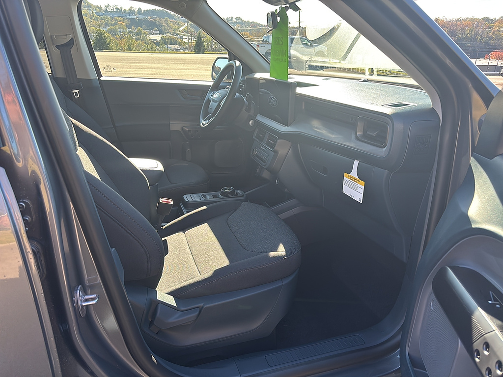 2026 Ford Maverick photo 19 of 26
