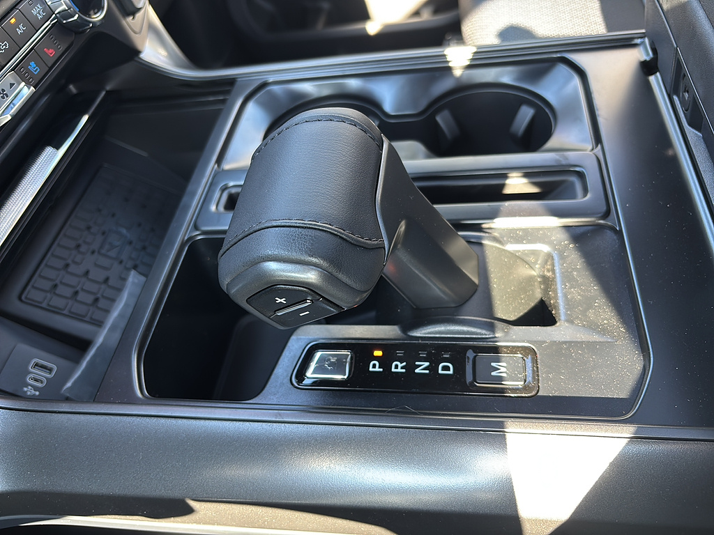 2026 Ford F-150 photo 25 of 27