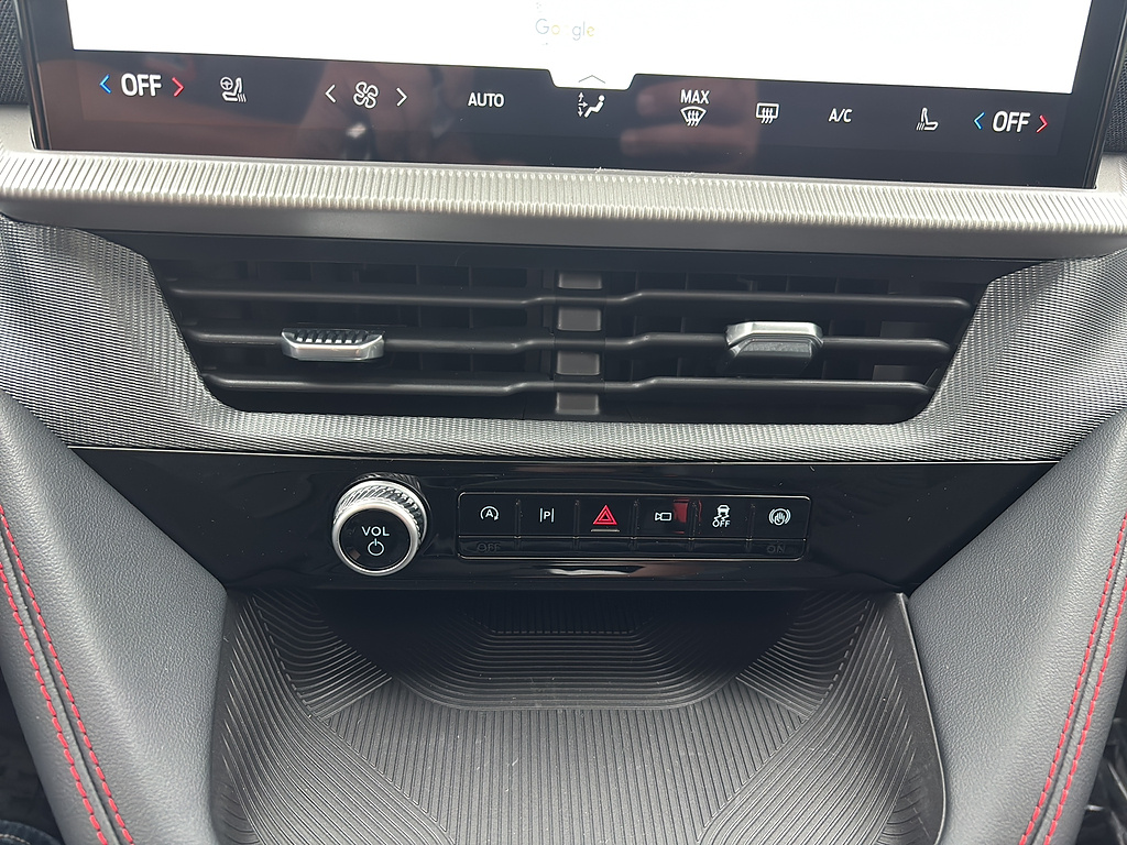2027 Ford Explorer photo 22 of 25