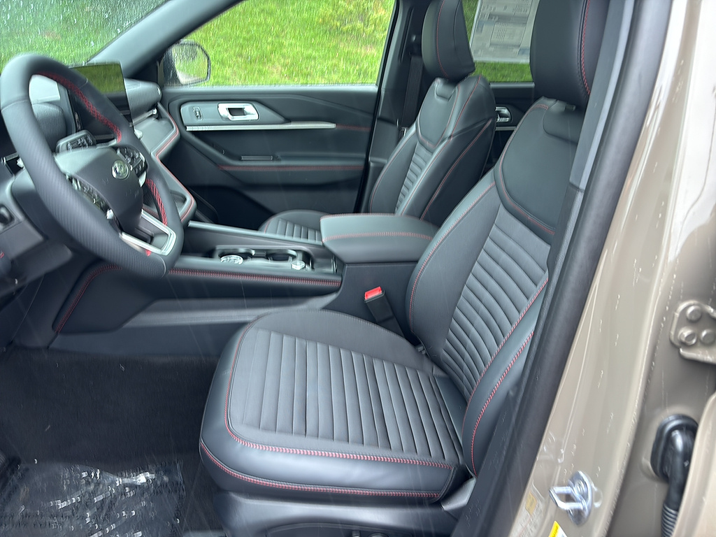2027 Ford Explorer photo 10 of 25