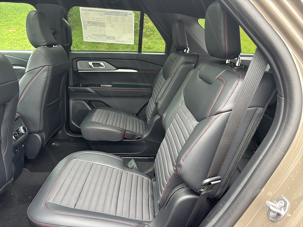 2027 Ford Explorer photo 15 of 25