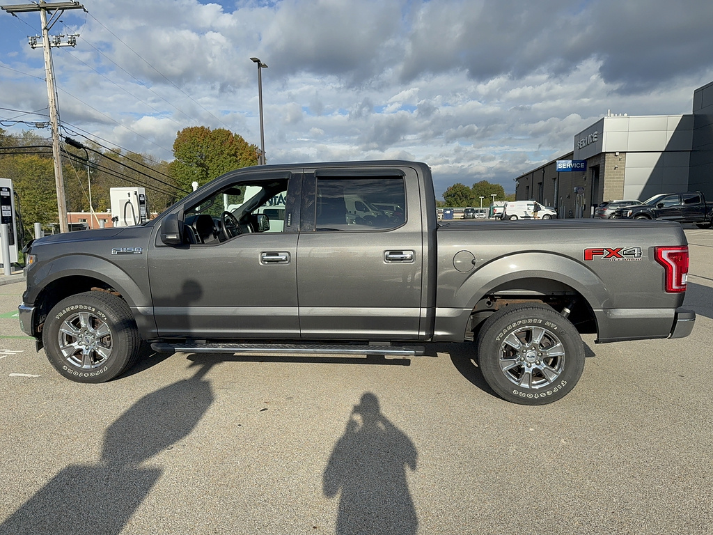 2017 Ford F-150 photo 2 of 7