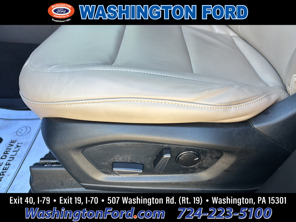 2023 Ford Explorer XLT - 11