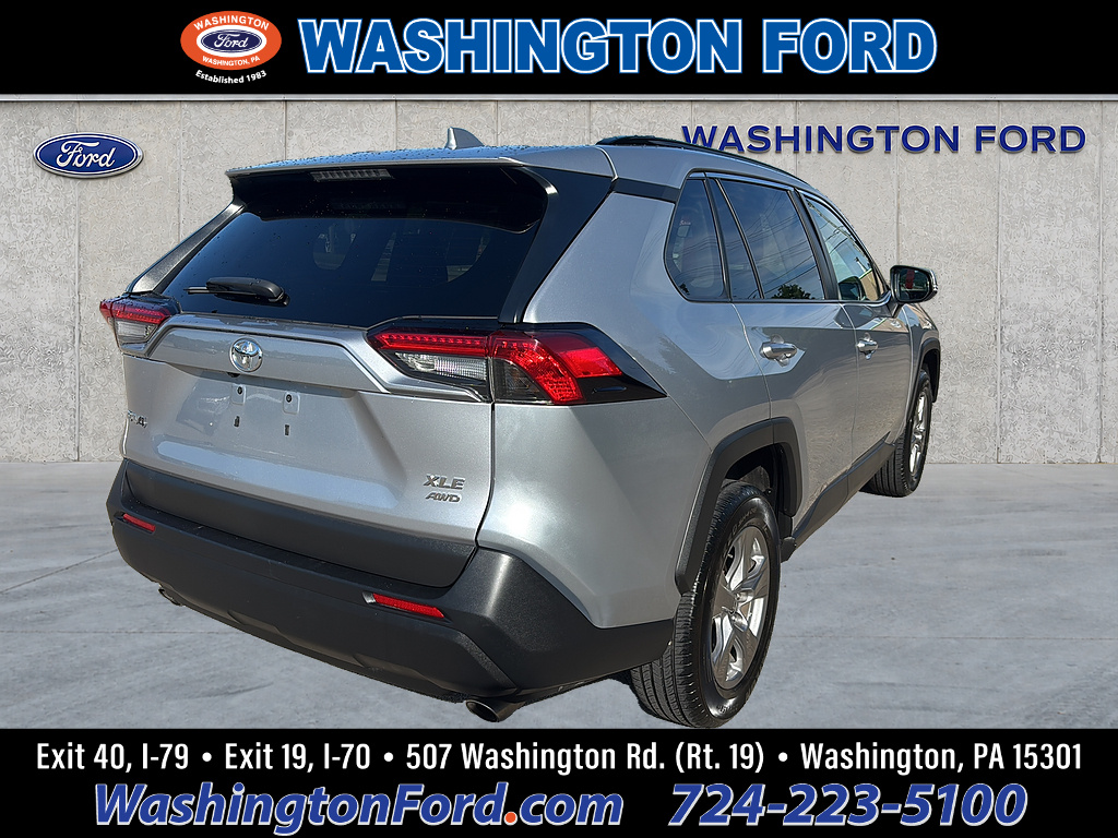 2024 Toyota RAV4 XLE - 3