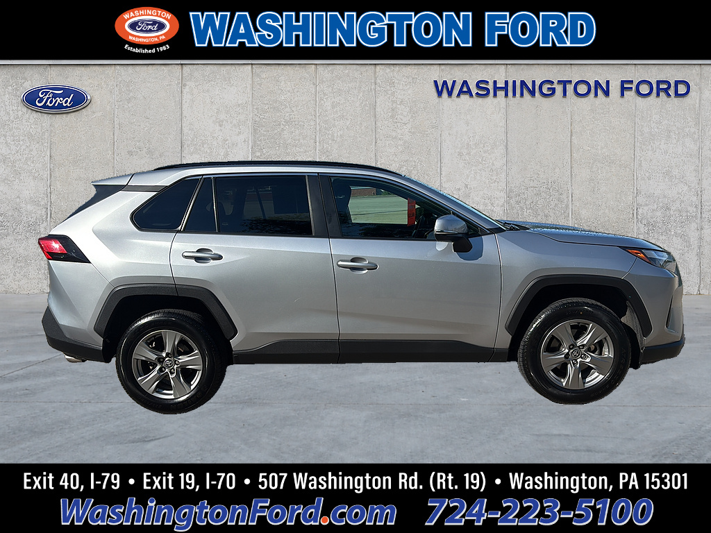 2024 Toyota RAV4 XLE - 4