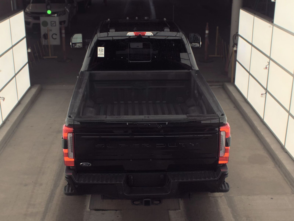 2025 Ford Super Duty F-250 SRW photo 6 of 17