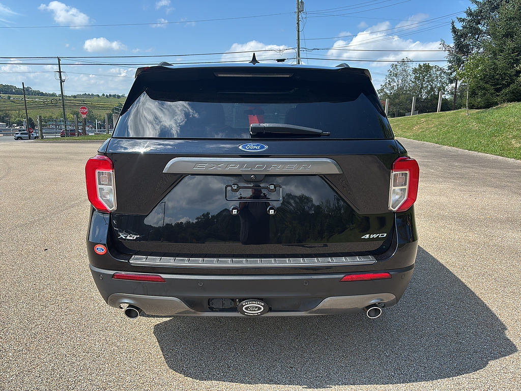 2023 Ford Explorer XLT - 2