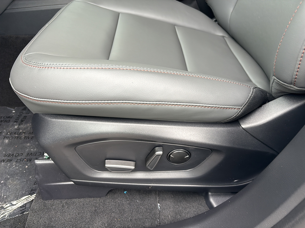 2027 Ford Explorer photo 11 of 26