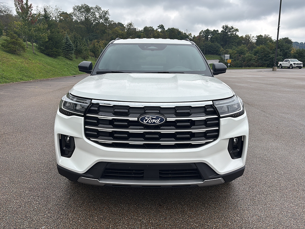 2027 Ford Explorer photo 7 of 26
