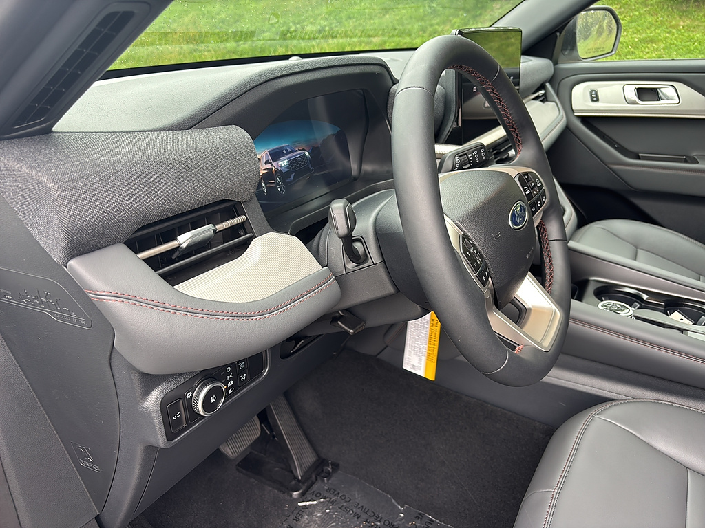 2027 Ford Explorer photo 12 of 26