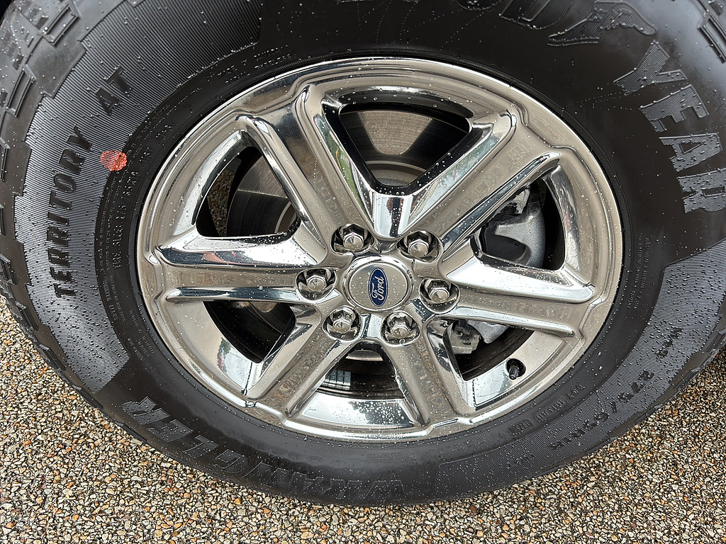 2025 Ford F-150 photo 9 of 27