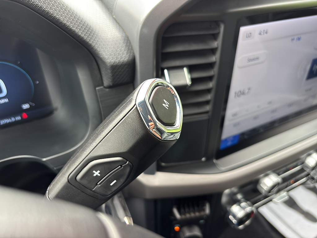 2025 Ford F-150 photo 25 of 27
