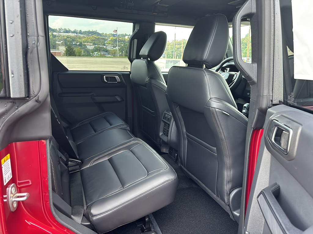 2026 Ford Bronco photo 18 of 26