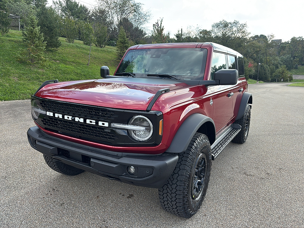 2026 Ford Bronco photo 8 of 26