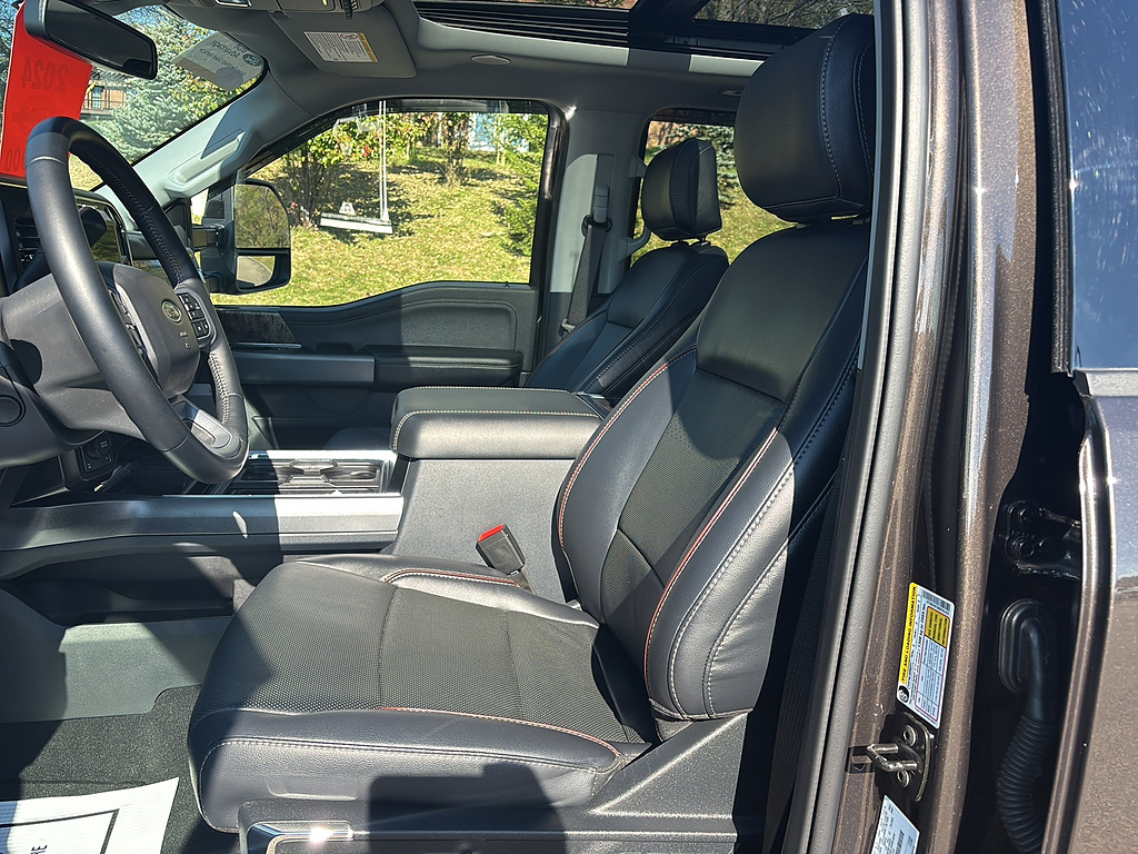 2024 Ford Super Duty F-250 SRW photo 11 of 27