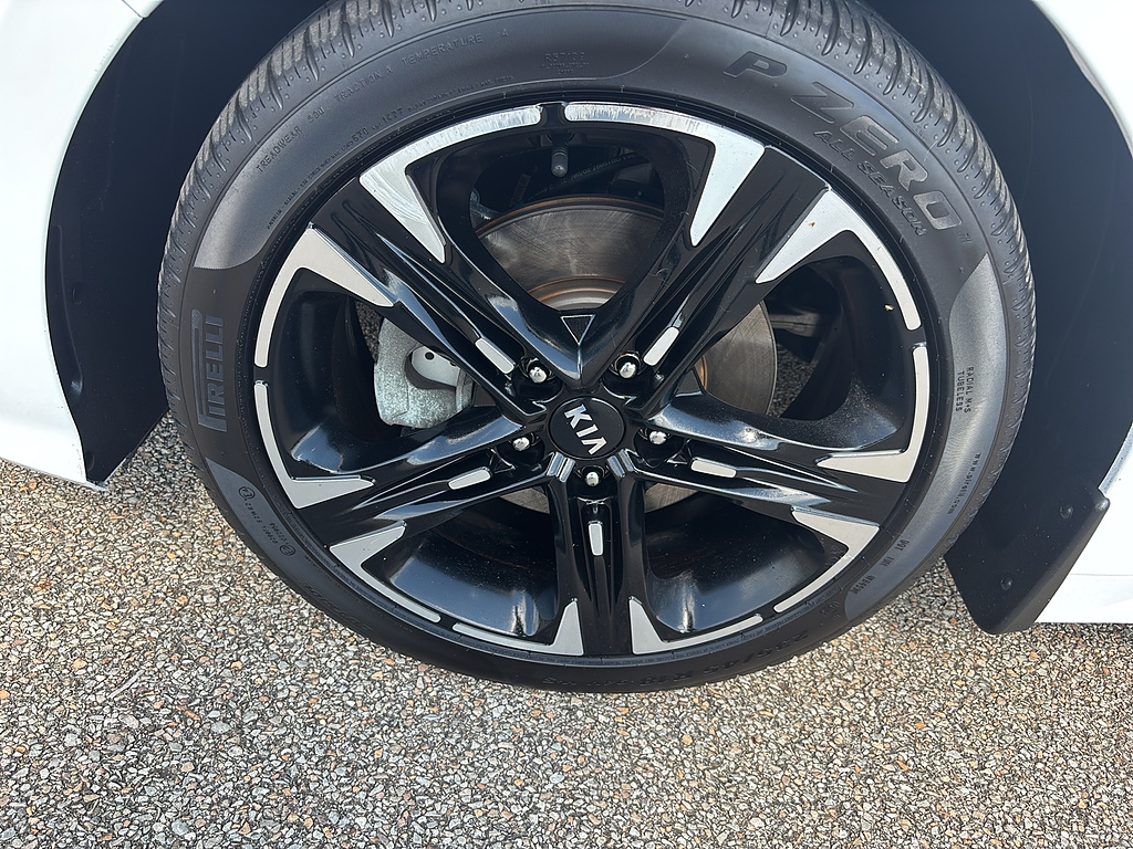 2021 Kia K5 photo 9 of 27