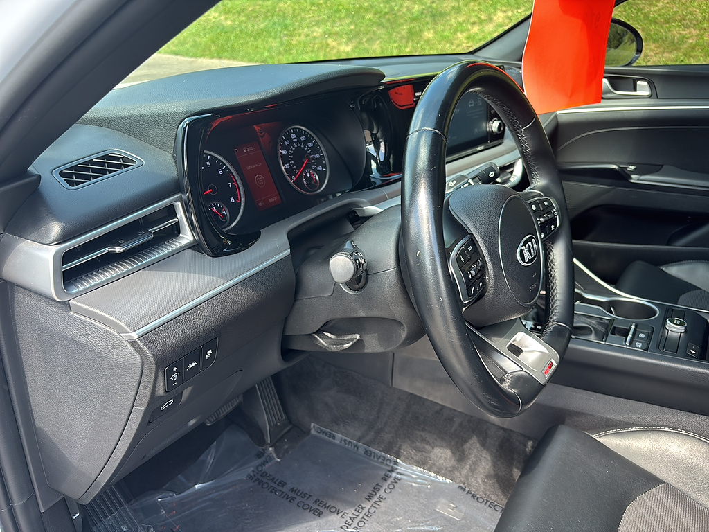 2021 Kia K5 photo 13 of 27