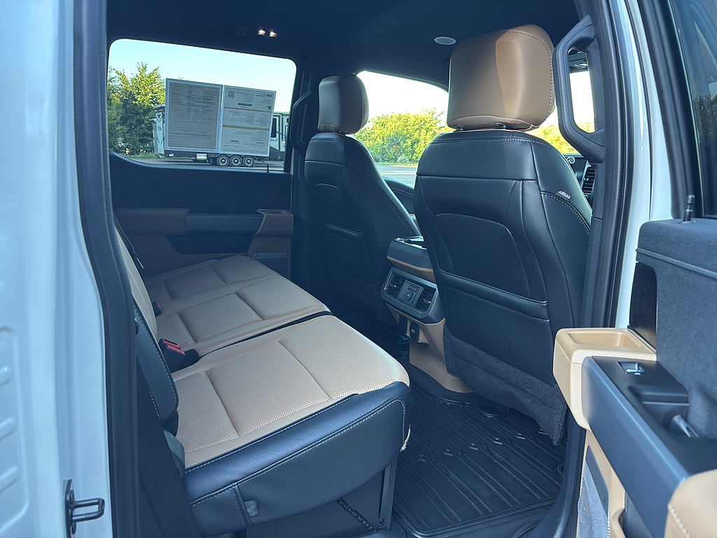 2024 Ford Super Duty F-350 SRW photo 19 of 27