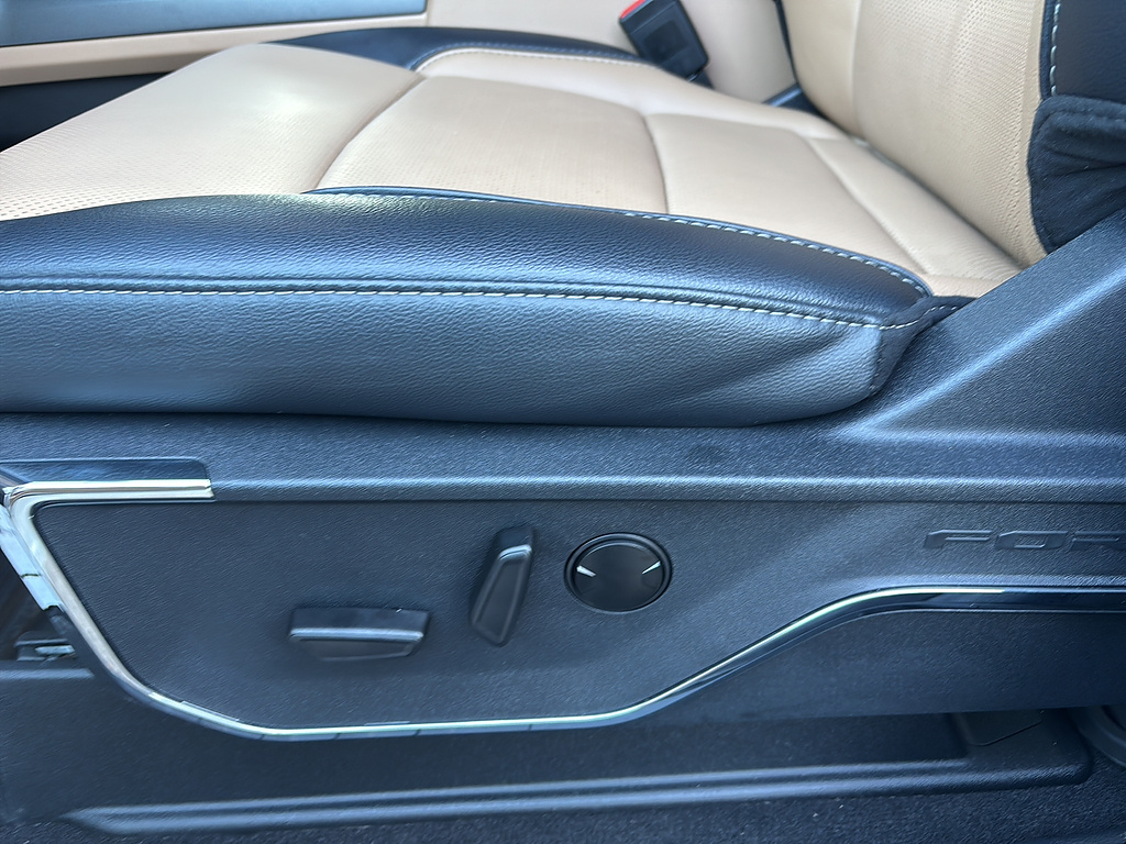 2024 Ford Super Duty F-350 SRW photo 12 of 27