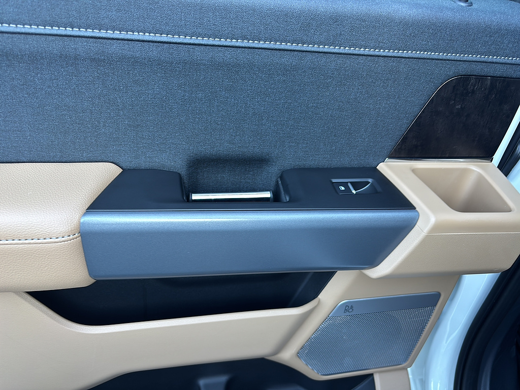2024 Ford Super Duty F-350 SRW photo 17 of 27