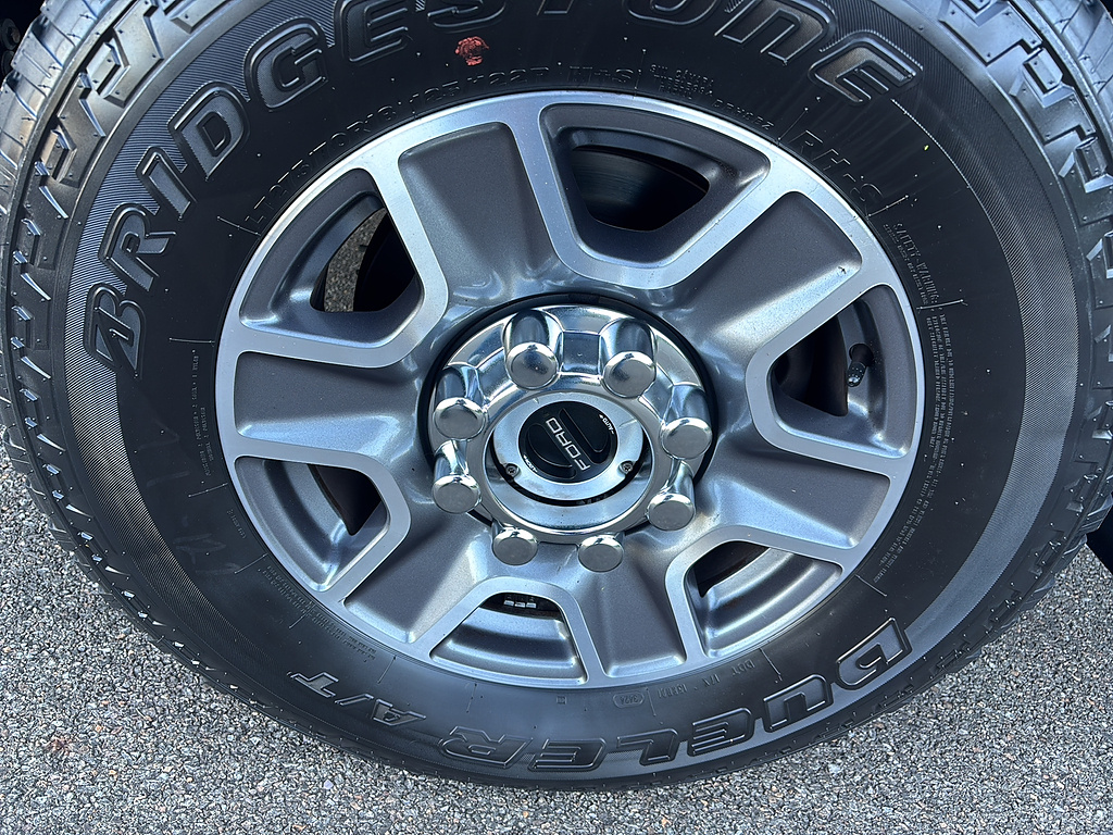 2024 Ford Super Duty F-350 SRW photo 9 of 27