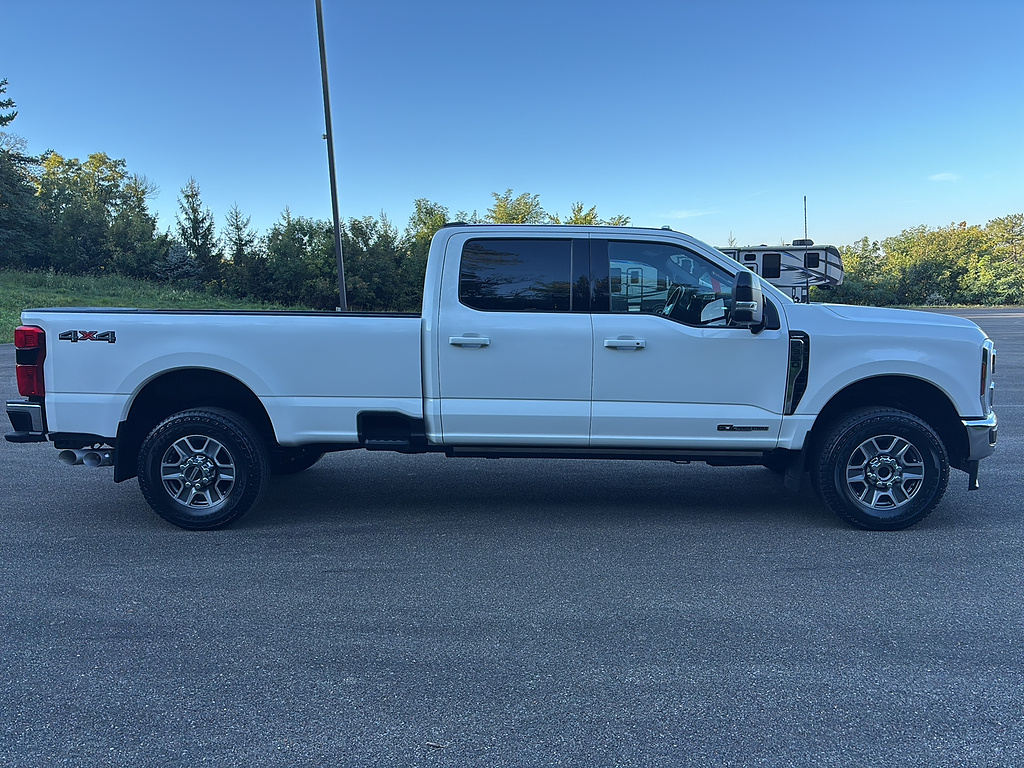 2024 Ford Super Duty F-350 SRW photo 5 of 27