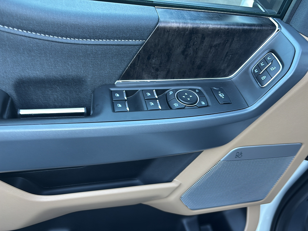 2024 Ford Super Duty F-350 SRW photo 14 of 27