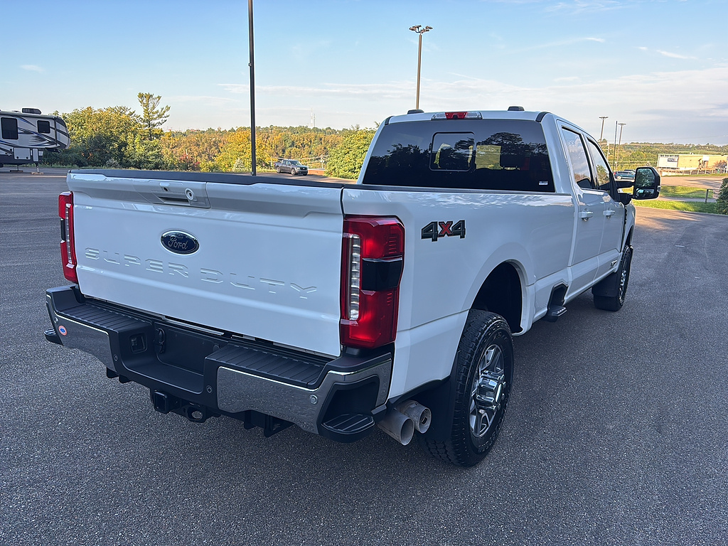 2024 Ford Super Duty F-350 SRW photo 4 of 27