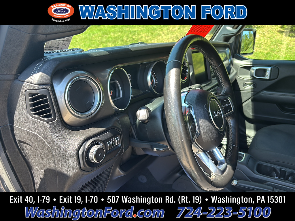 2020 Jeep Wrangler Unlimited Sahara Sting-Gray Clear Coat at Diehl Automotive