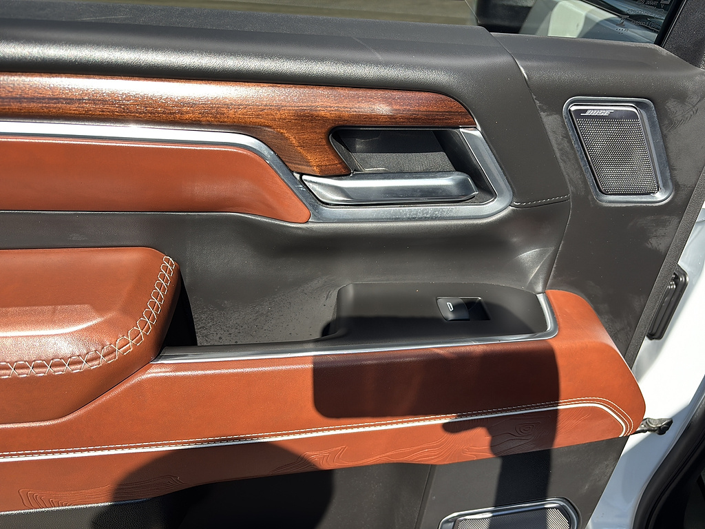 2025 GMC Sierra 3500HD photo 17 of 27