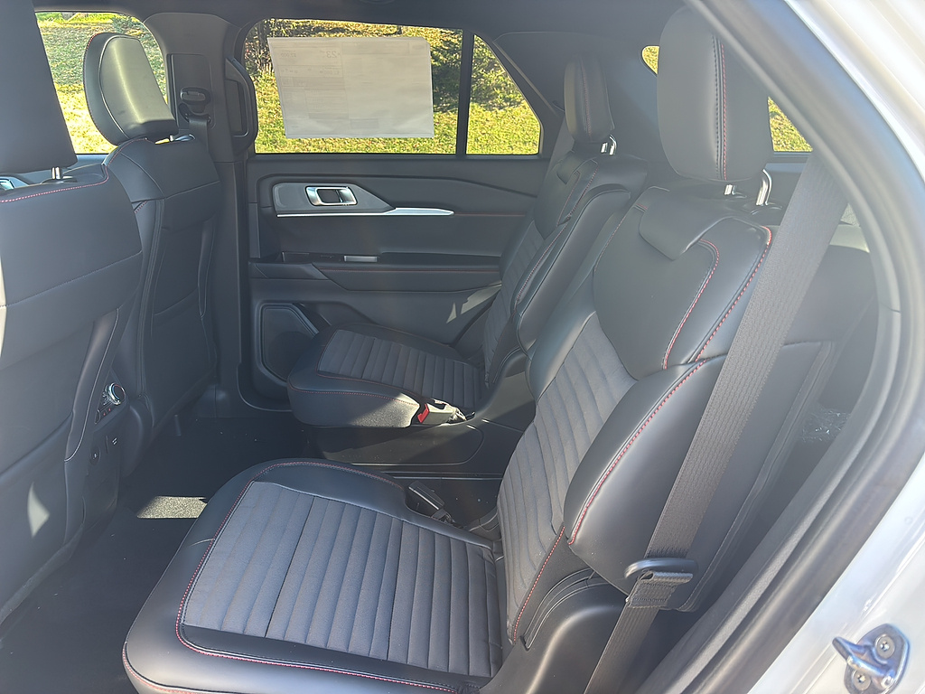 2027 Ford Explorer photo 15 of 26