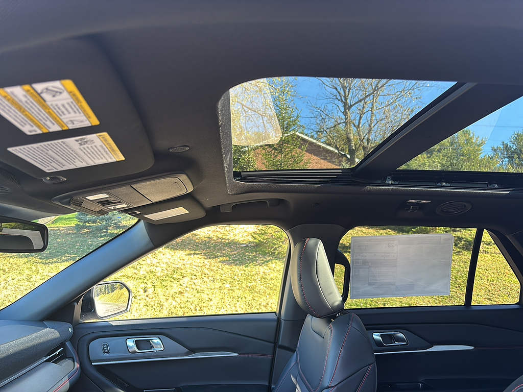 2027 Ford Explorer photo 14 of 26