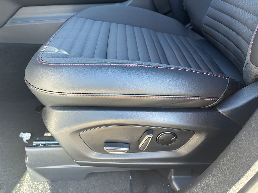 2027 Ford Explorer photo 11 of 26