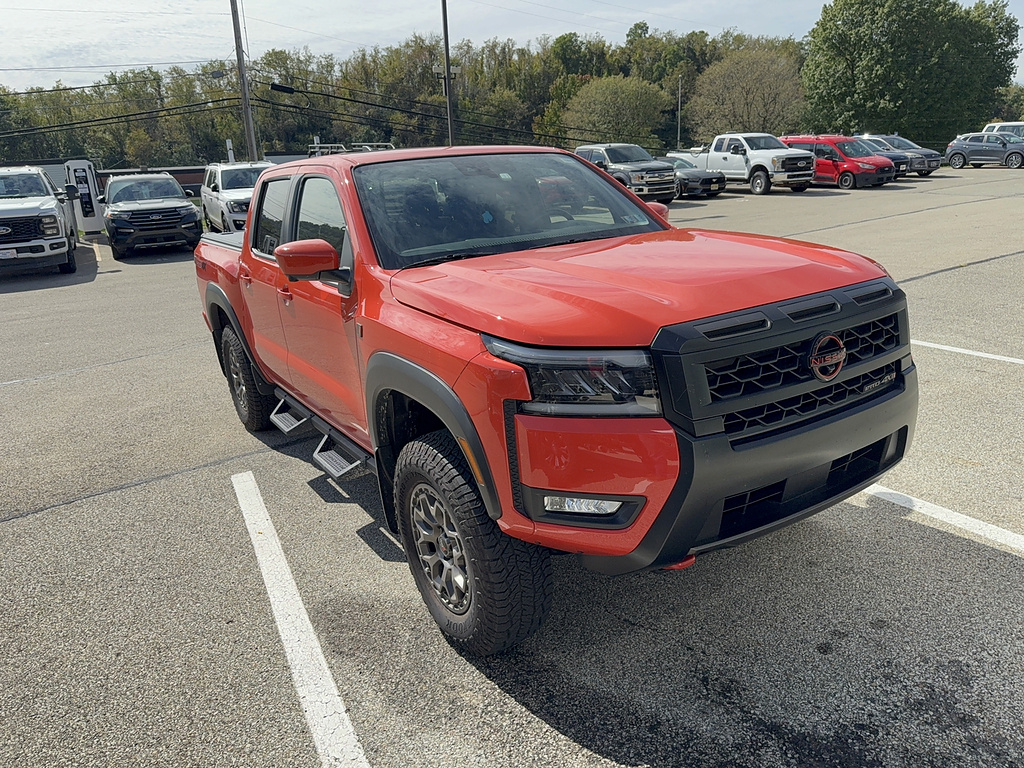 2026 Nissan Frontier photo 4 of 4