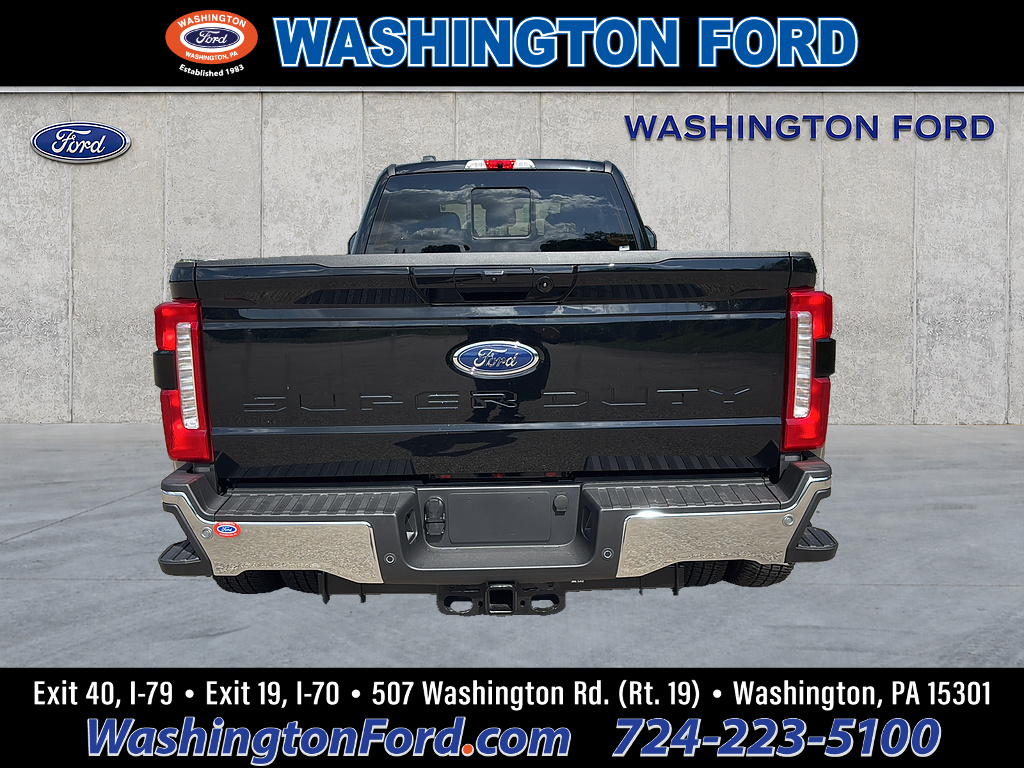 2026 Ford Super Duty F-350 DRW LARIAT - 2