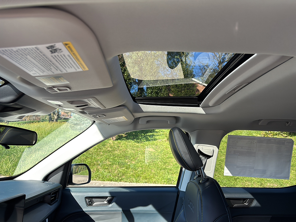 2026 Ford Maverick photo 14 of 26