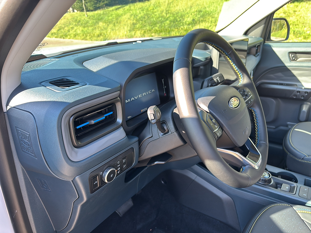 2026 Ford Maverick photo 12 of 26