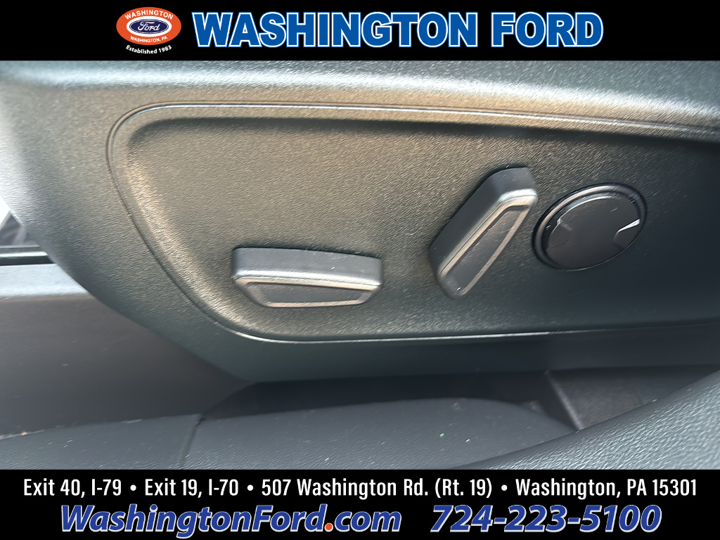 2022 Ford Escape Titanium - 11