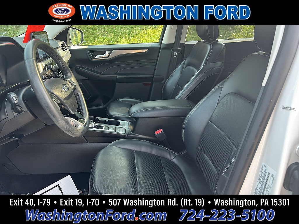 2022 Ford Escape Titanium - 10