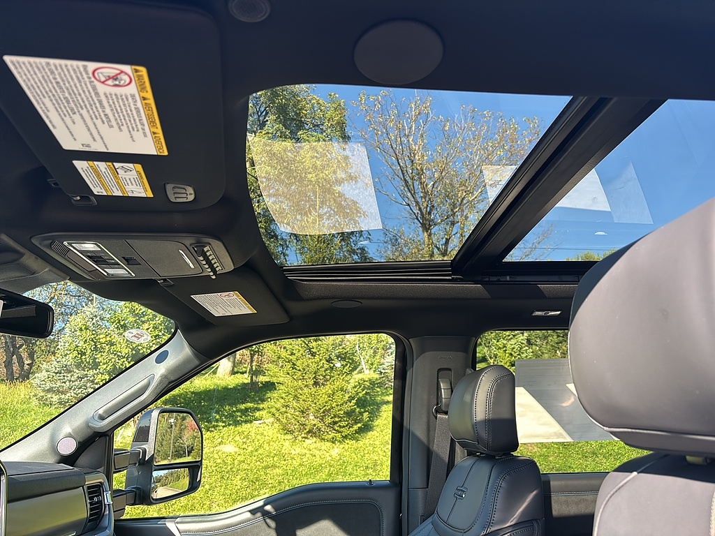 2027 Ford Super Duty F-250 SRW photo 14 of 26