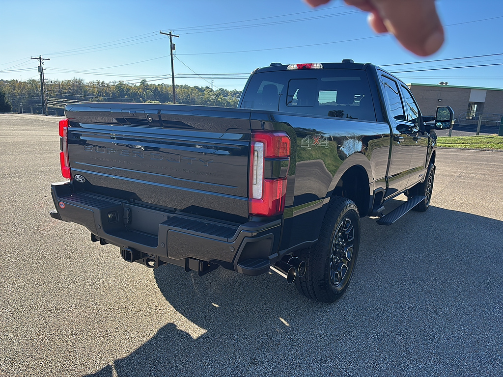 2027 Ford Super Duty F-250 SRW photo 4 of 26
