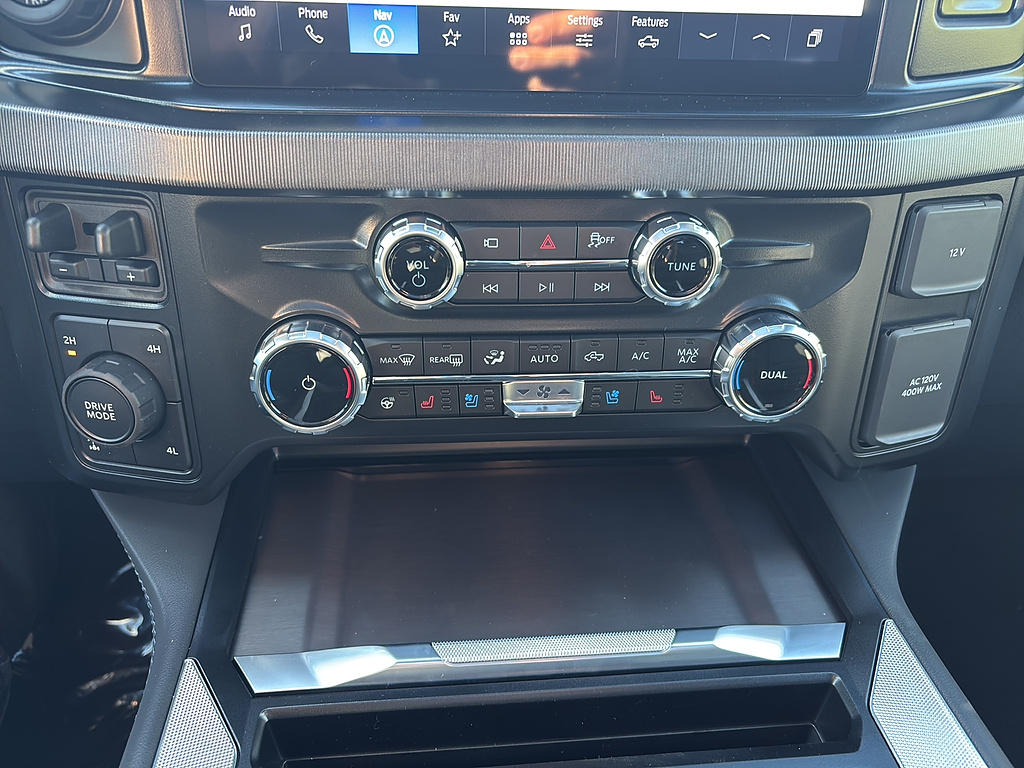 2027 Ford Super Duty F-250 SRW photo 23 of 26