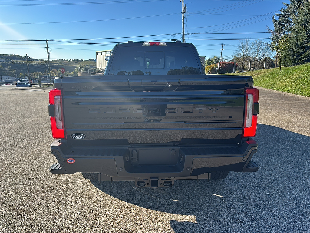 2027 Ford Super Duty F-250 SRW photo 3 of 26